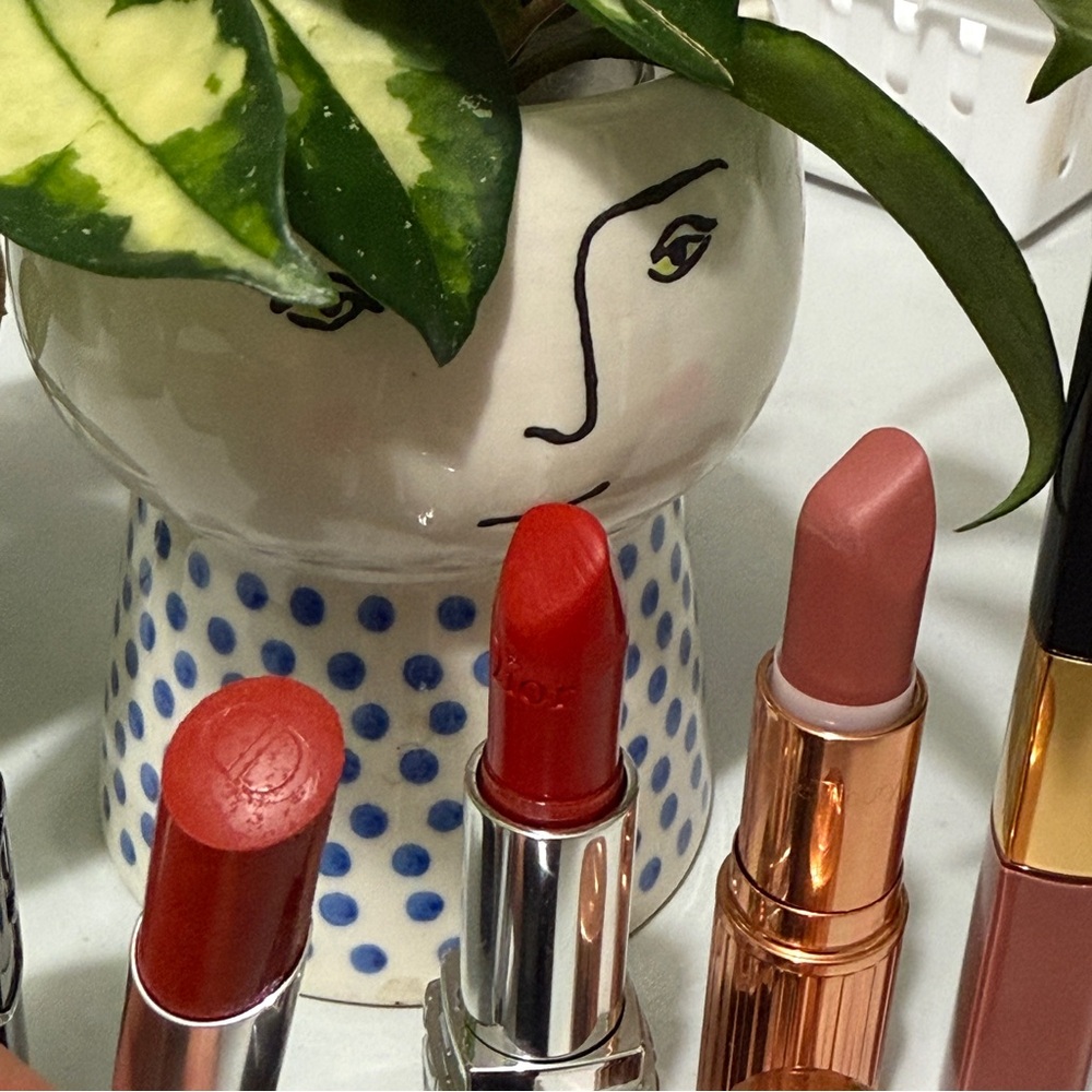 Luxury Lipstick Bundle Dior, Charlotte Tilbury, Chanel,‎ Set of 4 Red and Nudes